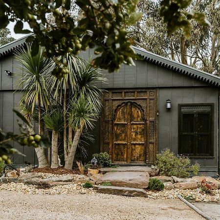The Temple - Country Farm Retreat Launching Place Exterior foto