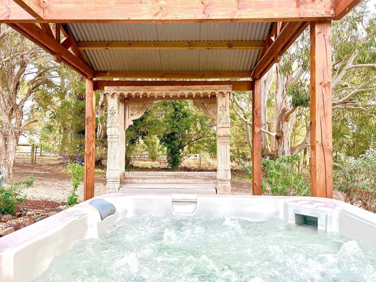 The Temple - Country Farm Retreat Launching Place Exterior foto